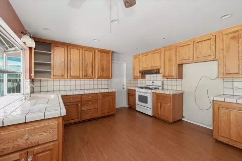230 E Sunset Dr N, Redlands, CA 92373 photo 15