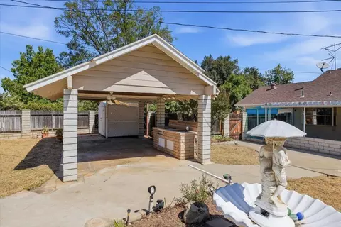 230 E Sunset Dr N, Redlands, CA 92373 photo 35