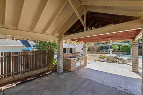 230 E Sunset Dr N, Redlands, CA 92373 photo 38