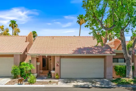 42704 Sand Dune Dr, Palm Desert, CA 92211