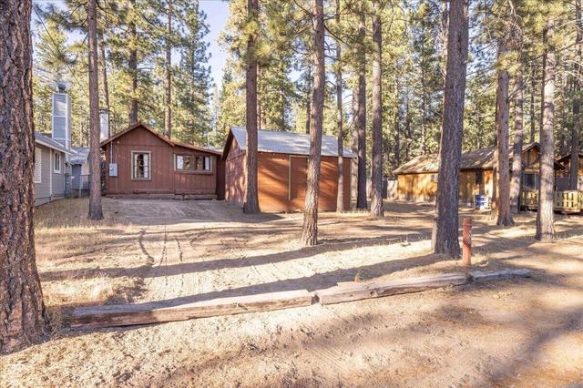 520 W Aeroplane Blvd, Big Bear City, CA 92314