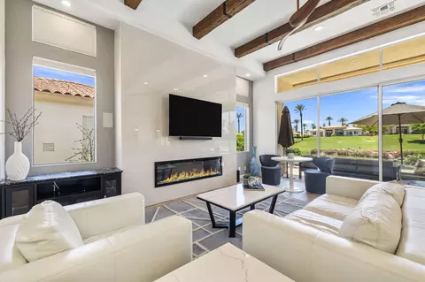 513 Falcon View Cir, Palm Desert, CA 92211