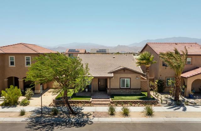 67363 Rio Oso Rd, Cathedral City, CA 92234