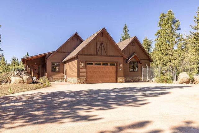 32311 Rim Of The World Dr, Fawnskin, CA 92333