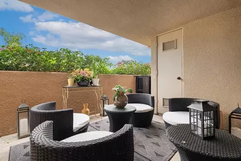 222 N Calle El Segundo, Palm Springs, CA 92262