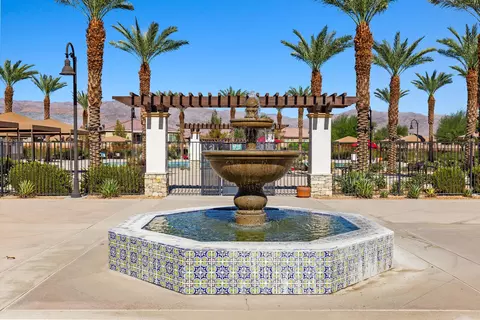 View/Area - 85747 Molvena Dr, Indio, CA 92203 photo 4 of 10