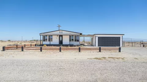 786 Molokai Ave, Thermal, CA 92274