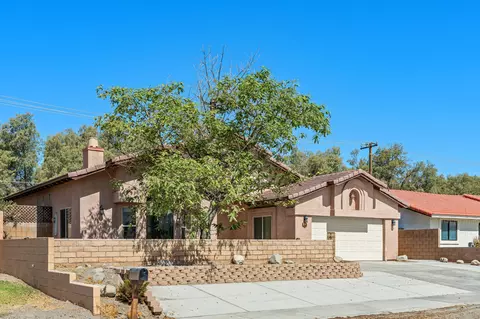 27325 Ventura Dr, Cathedral City, CA 92234