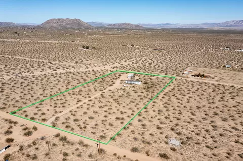 View/Area - 61186 Sespe St, Landers, CA 92285 photo 7 of 10