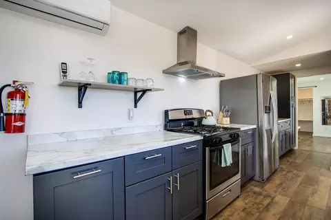 Kitchen - 61186 Sespe St, Landers, CA 92285 photo 4 of 5