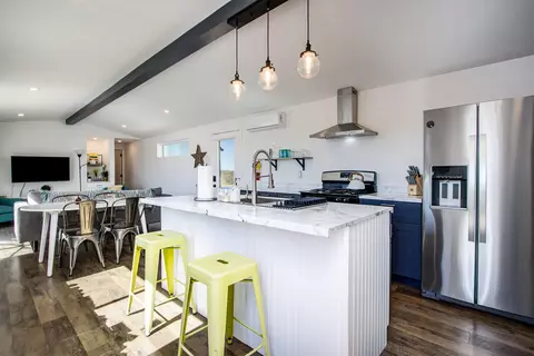 Kitchen - 61186 Sespe St, Landers, CA 92285 photo 2 of 5