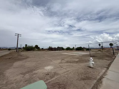 9162 E Hobsonway, Blythe, CA 92225 photo 4