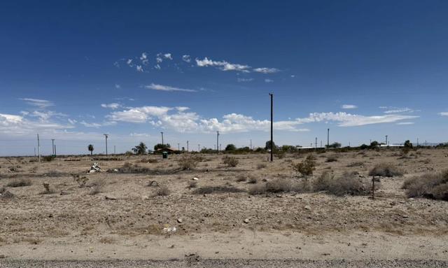 2484 Shore Isle Ave, Thermal, CA 92274