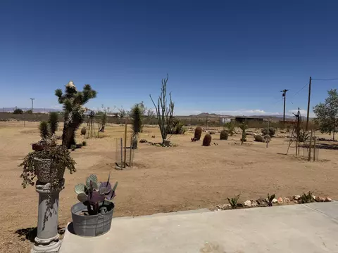 Exterior - 788 Cambria Ave, Landers, CA 92285 photo 4 of 7