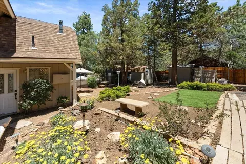 Exterior - 819 Holmes Ln, Sugarloaf, CA 92386 photo 7 of 12