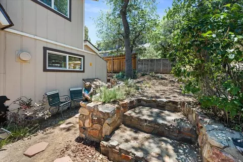 Exterior - 819 Holmes Ln, Sugarloaf, CA 92386 photo 3 of 12
