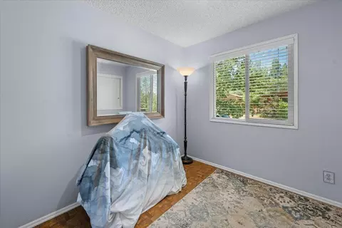 Bedroom - 819 Holmes Ln, Sugarloaf, CA 92386 photo 12 of 12