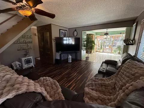 Living - 819 Holmes Ln, Sugarloaf, CA 92386 photo 1 of 4