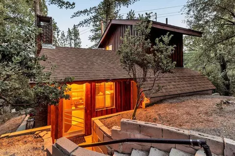 53033 Mountain View Dr, Idyllwild, CA 92549