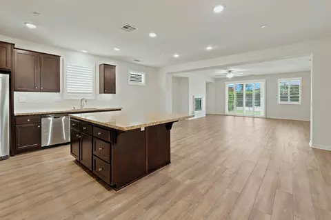 Living - 82753 Freeman Ct, Indio, CA 92201 photo 6 of 6