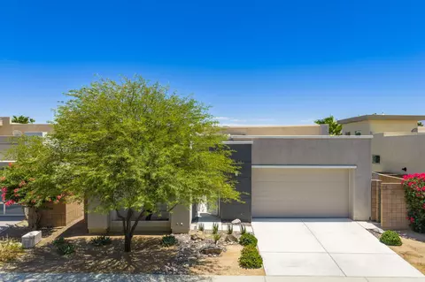 4270 Amber Ln, Palm Springs, CA 92262