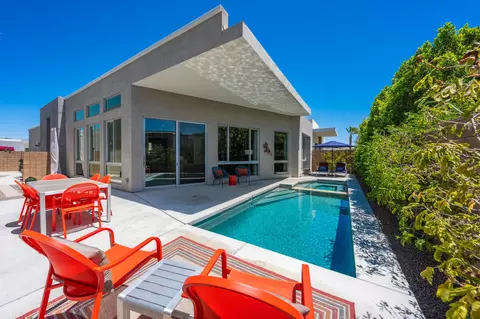 4270 Amber Ln, Palm Springs, CA 92262