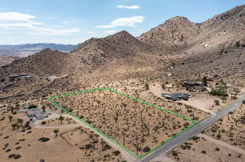 8021 Wesley Rd, Joshua Tree, CA 92252
