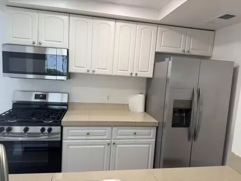 45 Lakeview Cir, Cathedral City, CA 92234
