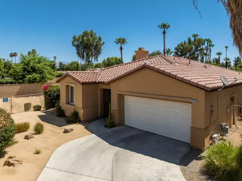240 Paseo Vista Cir, Palm Desert, CA 92260
