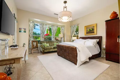 Bedroom - 60463 Juniper Ln, La Quinta, CA 92253 photo 1 of 3