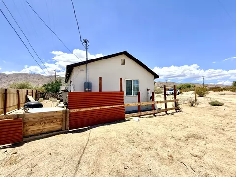 72425 Cactus Dr, Twentynine Palms, CA 92277 photo 3