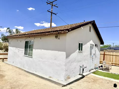 72425 Cactus Dr, Twentynine Palms, CA 92277 photo 4