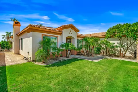 Exterior - 43798 Parkway Esplanade E, La Quinta, CA 92253 photo 7 of 18
