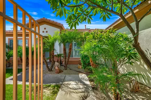 Exterior - 43798 Parkway Esplanade E, La Quinta, CA 92253 photo 6 of 18