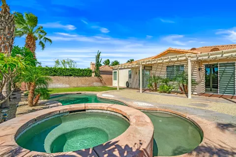 Exterior - 43798 Parkway Esplanade E, La Quinta, CA 92253 photo 11 of 18