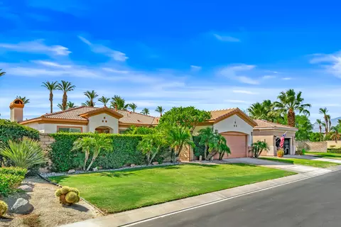 Exterior - 43798 Parkway Esplanade E, La Quinta, CA 92253 photo 3 of 18