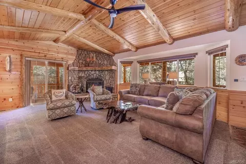 Living - 1280 Constellation Dr, Big Bear City, CA 92314 photo 2 of 4