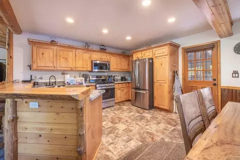 Kitchen - 1280 Constellation Dr, Big Bear City, CA 92314 photo 1 of 3