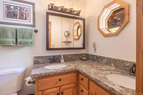 Bath - 1280 Constellation Dr, Big Bear City, CA 92314 photo 1 of 4