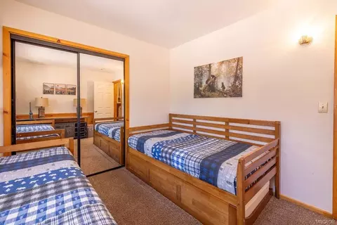 Bedroom - 1280 Constellation Dr, Big Bear City, CA 92314 photo 8 of 8