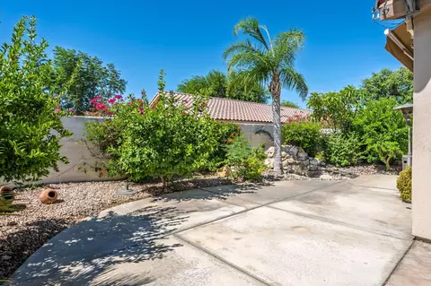 80545 Avenida Camarillo, Indio, CA 92203 photo 5