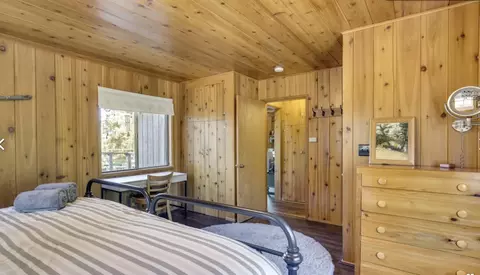 Bedroom - 24930 Pine Cove Rd, Idyllwild, CA 92549 photo 2 of 4