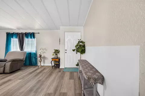 Entry Way - 1251 Huntington Ave, Thermal, CA 92274 photo 1 of 2