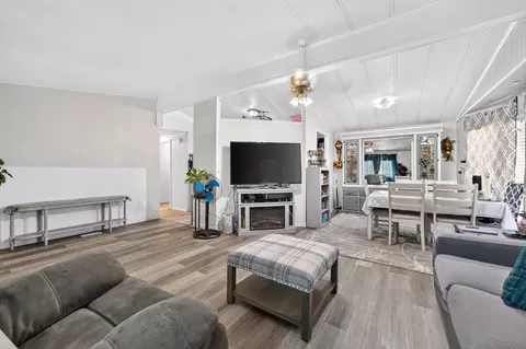 Living - 1251 Huntington Ave, Thermal, CA 92274 photo 3 of 4