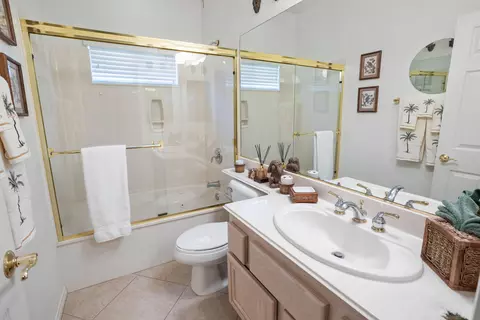 Bath - 45376 Shaugnessy Dr, Indio, CA 92201 photo 3 of 3