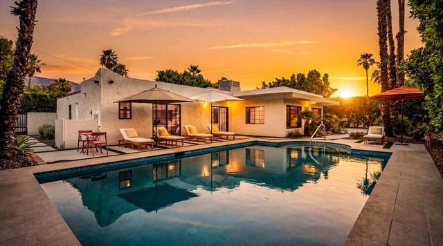 1127 N Calle Marcus, Palm Springs, CA 92262
