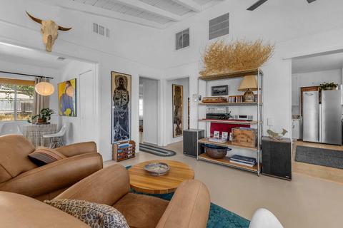 Living - 49244 Vista Dr, Morongo Valley, CA 92256 photo 4 of 7