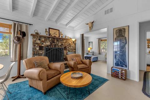 Living - 49244 Vista Dr, Morongo Valley, CA 92256 photo 3 of 7