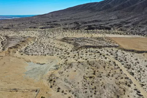 01 32nd Ave, Desert Hot Springs, CA 92241