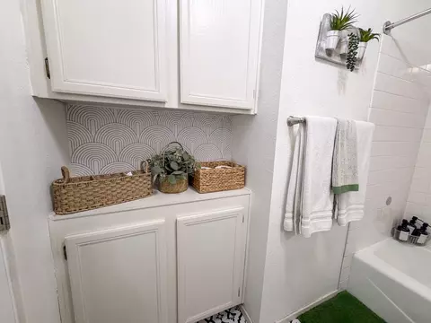 Bath - 49272 Wayne St, Indio, CA 92201 photo 7 of 7